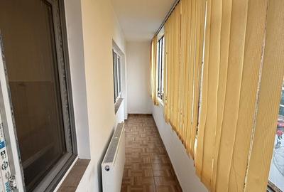 Apartament cu 3 camere decomandat în Central - 8