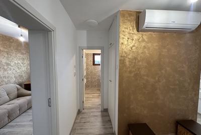 Apartament 3 camere decomandat - 1 Mai Insula, langa Facultatea de Medicina - 12