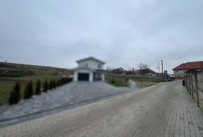 Teren de 1340 mp, în Exterior Vest - 2