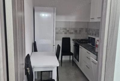 Apartament cu 2 camere decomandat în Eroii Revoluției - 3
