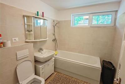Apartament cu 3 camere decomandat, mobilat în Răcădău - 13