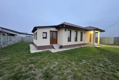 Casă cu Teren 564 Mp în Șag - 13