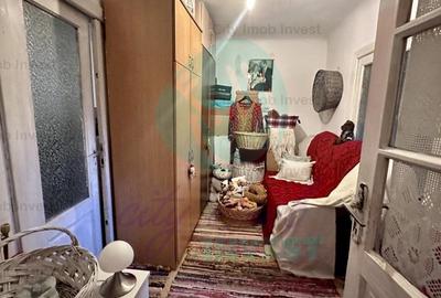 Casa singura la curte  - 7 minute de metrou - 10