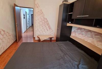 Apartament cu 3 camere decomandat în Terezian - 1