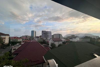 Apartament cu 3 camere, mobilat în Central