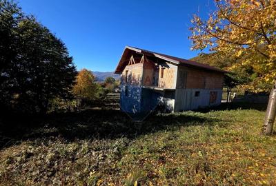 Casa / Vila cu 5 camere de vanzare - 38