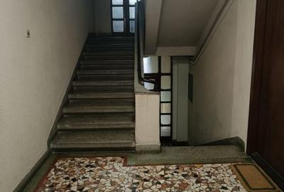 Garsoniera de vanzare - Strada Brezoianu | Vedere Cismigiu | 29 mp | Etaj 1 - 3