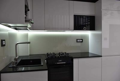 Apartament cu 3 camere decomandat în George Enescu - 4