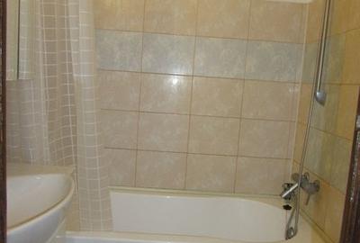 Apartament cu 2 camere semidecomandat, mobilat în Floreasca