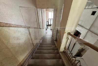 Spațiu comercial, de 900 mp, în Aiud