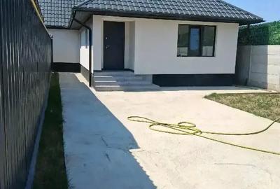 Casă cu 3 camere în Central - 6