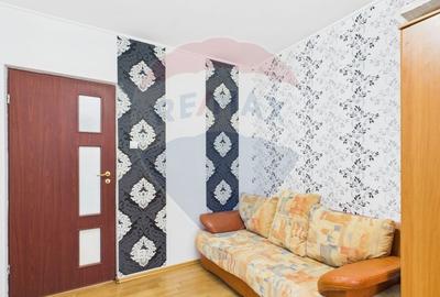 Apartament cu 3 camere de vanzare in zona 1 Decembrie 1918 - 2