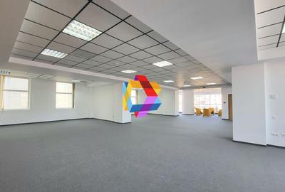 Birou, de 386 mp, în Centrul Civic - 2