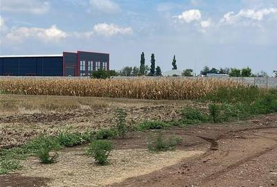 Teren de 4000 mp, în Central