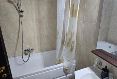 Apartament cu 3 camere decomandat în Central - 8