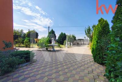 Casă cu 8 camere cu Teren 810 Mp în Brădești - 8