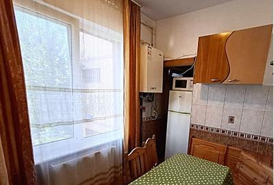 Apartament 2 camere | Etaj 1/4 | Zona Tractorul | Pret 90.000 Euro | - 12