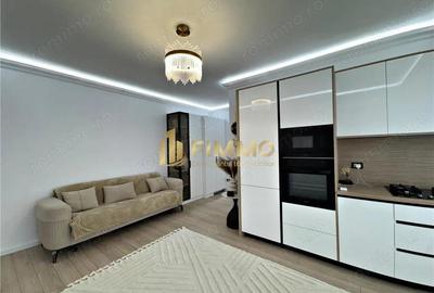 Apartament cu 3 camere semidecomandat, mobilat în Est