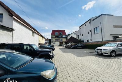 Apartament cu 4 camere decomandat în Central