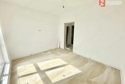 Apartament cu 2 camere decomandat în Moșnița Nouă - 10