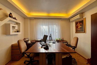 Spatiu Birouri Bulevardul Unirii 4 Camere 100 Mp Bloc 1990 15 Min Metrou - 1