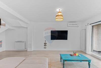 VANZARE Casa / Vila moderna cu 4 camere si curte Dragom... - 11