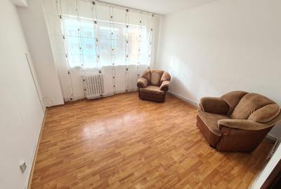 Ap 2 cam in Campina, 58 mp, et 3-- 59.000e - 8