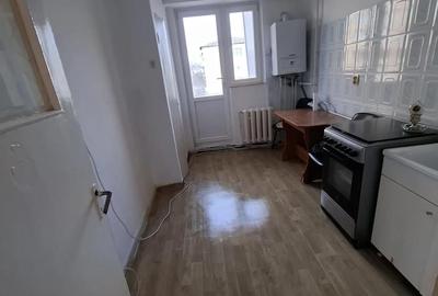Apartament cu 3 camere decomandat în Central - 9
