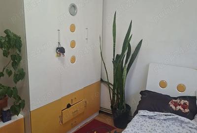 Apartament cu 3 camere decomandat în Progresul - 1