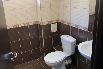Casă individuală cu 7 camere cu Canalizare în Balotești - 14