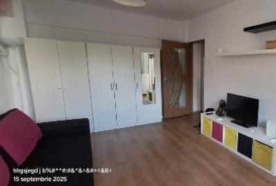 Garsonieră decomandată în 1 Mai - 7