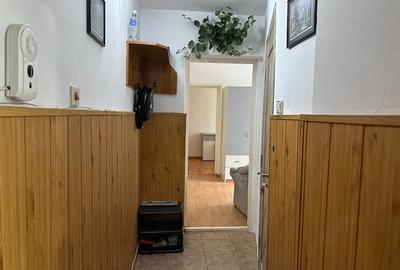 Apartament cu 3 camere semidecomandat în Central - 3