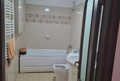 Duplex cu 4 camere cu Canalizare în Central - 6