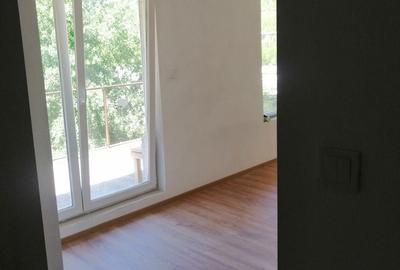 Apartament cu 2 camere decomandat în Calea Timișoarei - 6