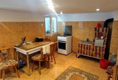 Casa renovata 4 camere cu teren 1800m Smeeni - 8