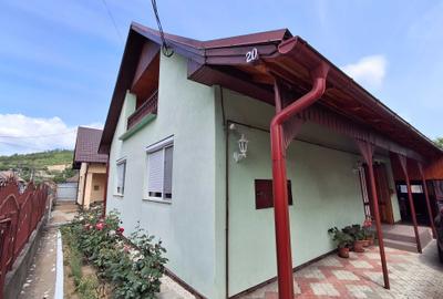 Casă cu 3 camere în Central - 3