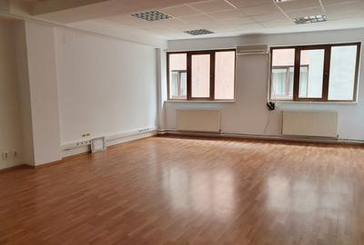 Calea Calarasilor, Hyperion, Hala Traian, inchiriere birouri - 3