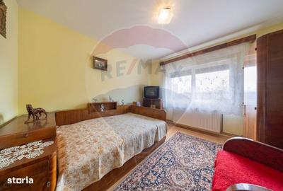 Apartament cu 3 camere, mobilat în Est - 9