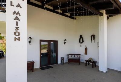 Pensiune:3 km de Castelul Bran,2.900mp teren,piscina,ciubar,teren sport,aviz ISU - 45