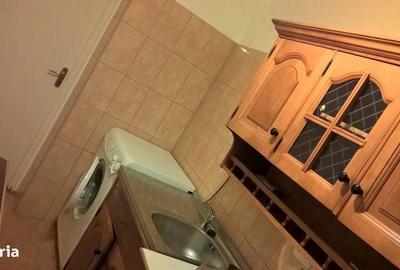 Garsonieră decomandată în Brâncoveanu