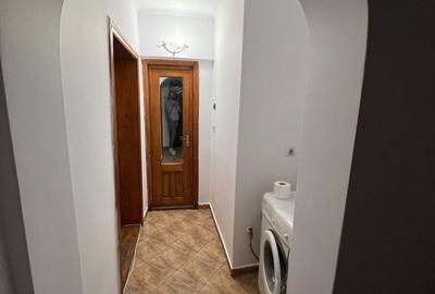 Apartament cu 2 camere decomandat în Exterior Vest