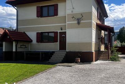 Casă cu 5 camere cu Teren 936 Mp în Central - 19