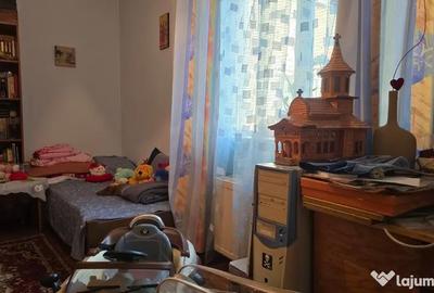 Apartament cu 4 camere semidecomandat în Gojdu - 1