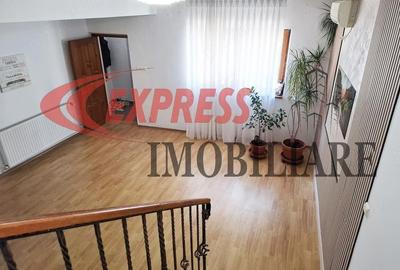 Casă cu 4 camere cu Teren 350 Mp în Dristor - 1