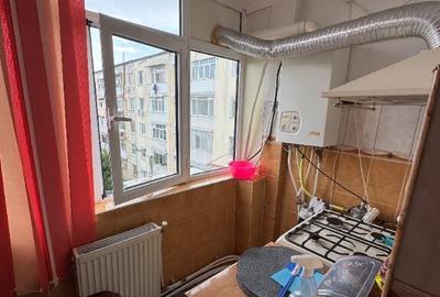 Vand apartament cu 2 camere decomandat - 7