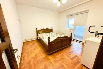 Apartament cu 3 camere decomandat în Obcini
