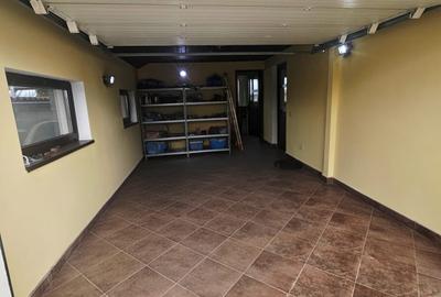 Casă individuală cu 8 camere cu Teren 595 Mp în Strejnicu - 11