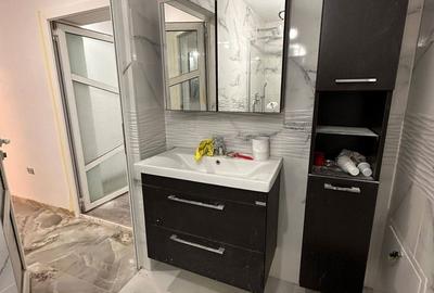 Apartament cu 3 camere decomandat în Central - 2