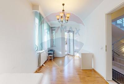 Vila ''la cheie'' in Crangasi - 9