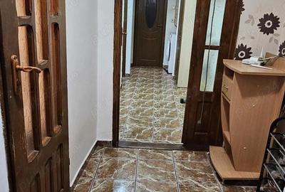 Apartament cu 3 camere decomandat în Lunei - 6